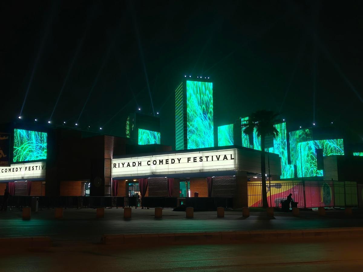Riyadh’s skyline glows with laughter. The city’s first major comedy festival turns entertainment into a quiet marker of cultural change.