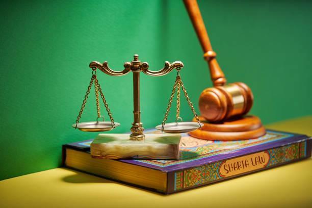 A court hammer on a table, symbolizing legal reforms and evolving social norms redefining marriage and divorce in Saudi Arabia. (Source: Pexels)