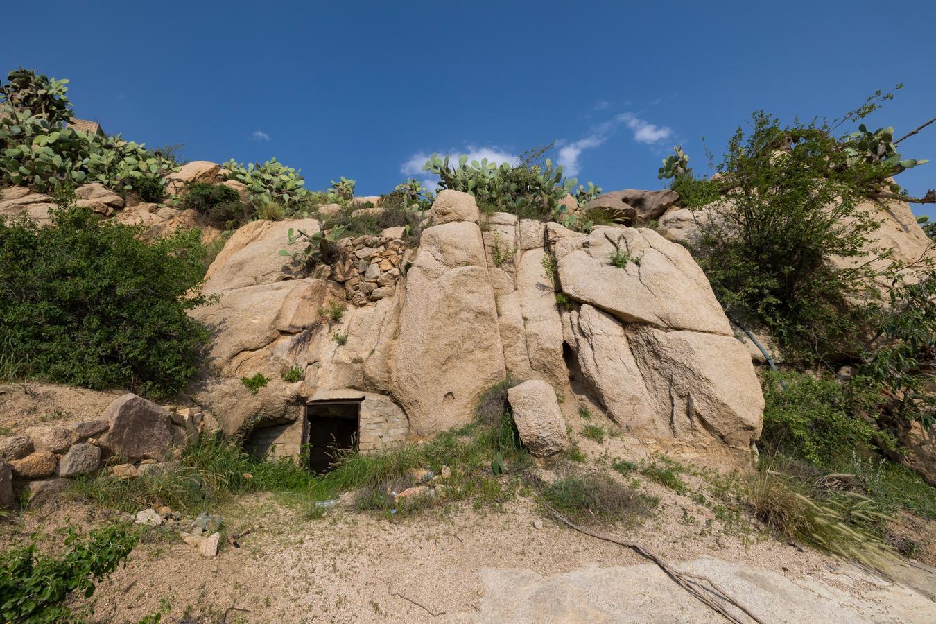 Shada Mountain blends ancient history and natural beauty in Saudi Arabia's Al-Baha region.