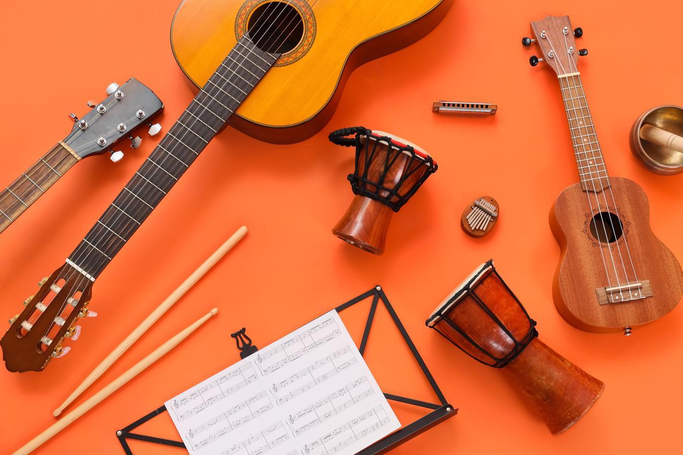 Most Saudis find great joy in music, dancing, and using music to reflect on their lives. (Source: Shuttesrtock)