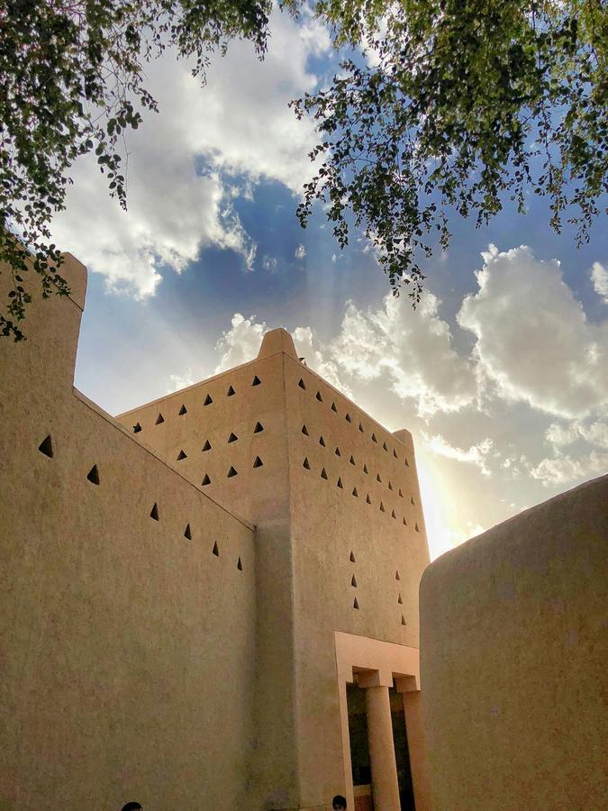 Image of a traditional Saudi neighbourhood. (Source: Pexels)